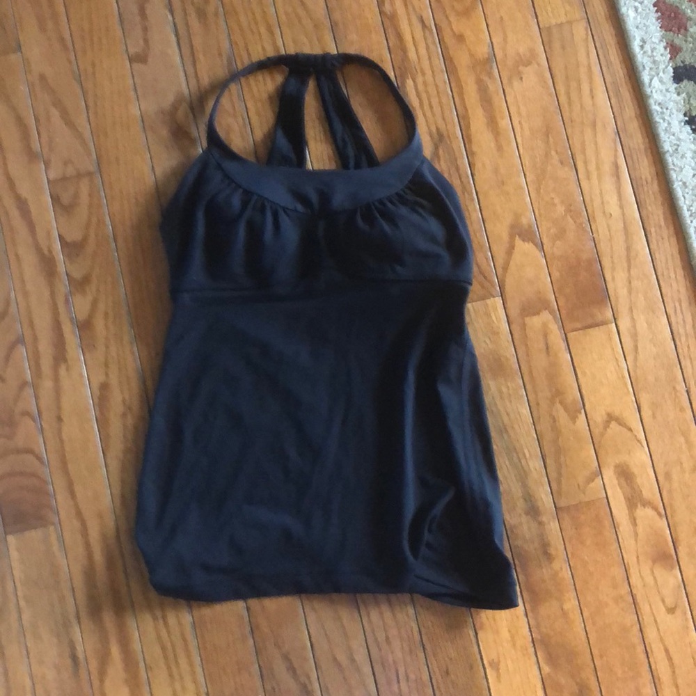 Lululemon black tank